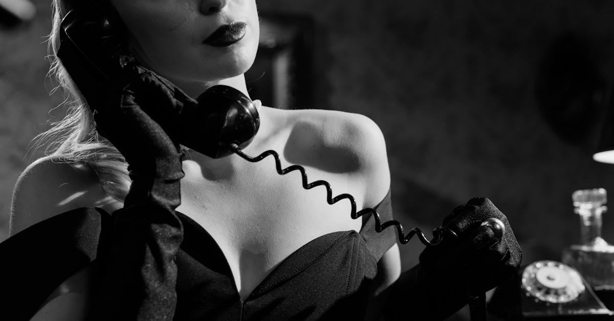 découvrez l'univers mystérieux et séduisant des femmes fatales, où charme et pouvoir s'entrelacent. plongez dans des récits captivants qui explorent la force et la complexité de ces icônes intemporelles.