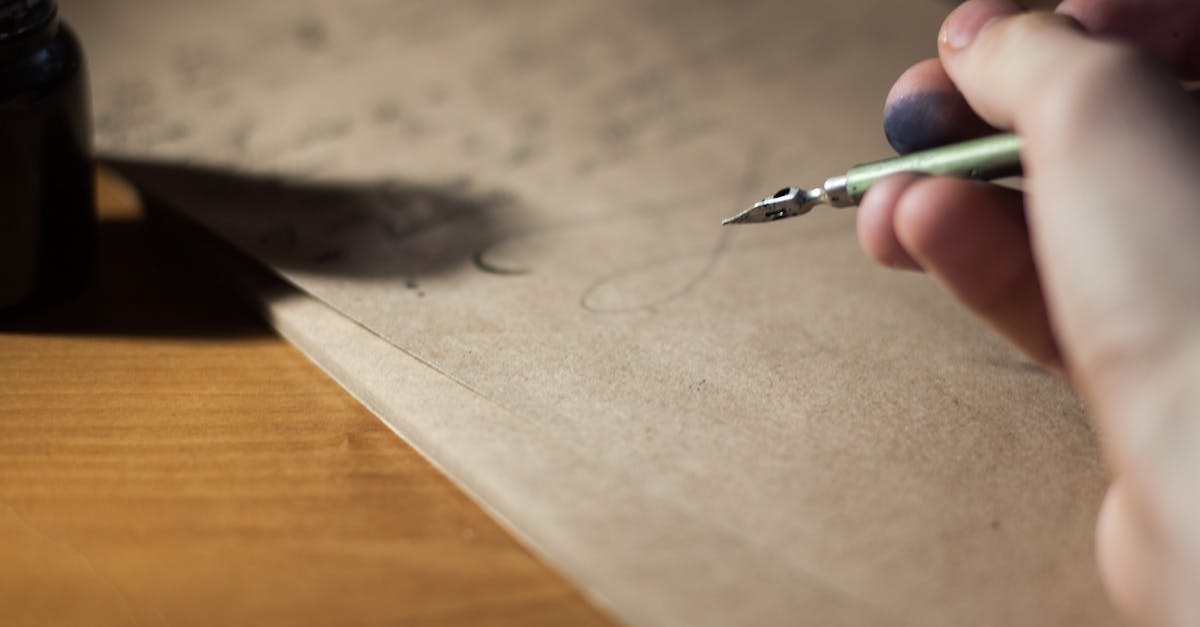 découvrez l'art de l'écriture manuscrite, ses techniques et son impact sur la créativité et la mémoire. apprenez à améliorer votre écriture et à exprimer votre personnalité à travers chaque trait.