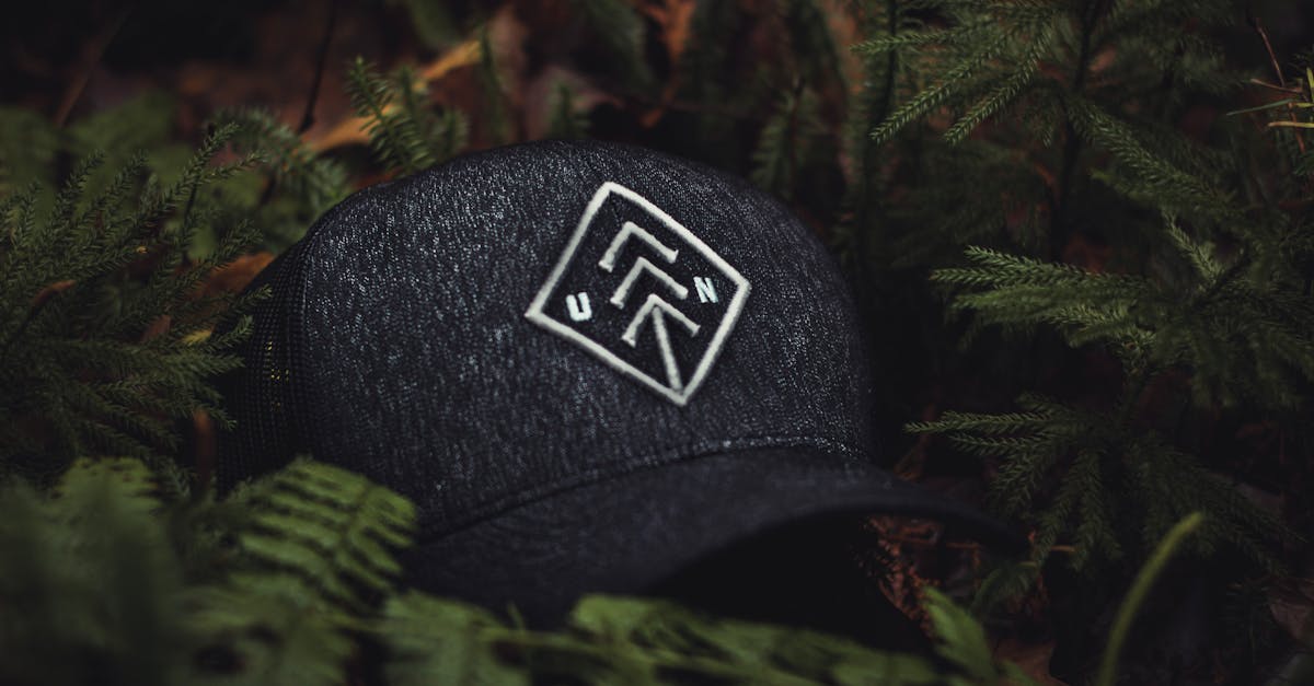découvrez notre vaste collection de chapeaux tendance pour toutes les occasions. que vous cherchiez un style élégant, décontracté ou sportif, trouvez le chapeau parfait qui complétera votre tenue tout en protégeant votre tête du soleil.