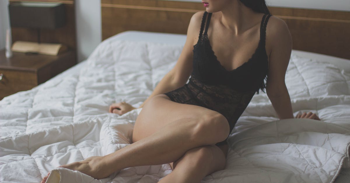 découvrez notre collection élégante de lingerie, alliant sensualité et confort. trouvez des ensembles raffinés, des nuisettes délicates et des bas audacieux, adaptés à toutes les morphologies et toutes les occasions. réveillez la femme qui sommeille en vous avec nos modèles incontournables.