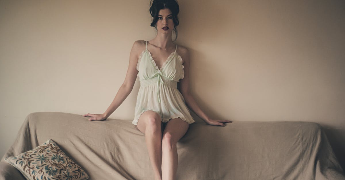 découvrez notre collection raffinée de lingerie pour femmes, alliant élégance, confort et séduction. trouvez la pièce parfaite pour chaque occasion et affirmez votre féminité avec style.