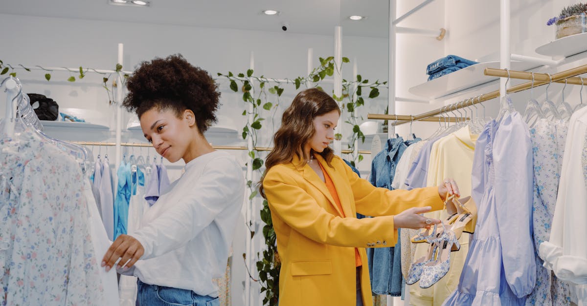 découvrez les dernières tendances personnalisées de la mode : guides, inspirations et conseils pour exprimer votre style unique avec des pièces sur mesure et des tendances fashion innovantes.
